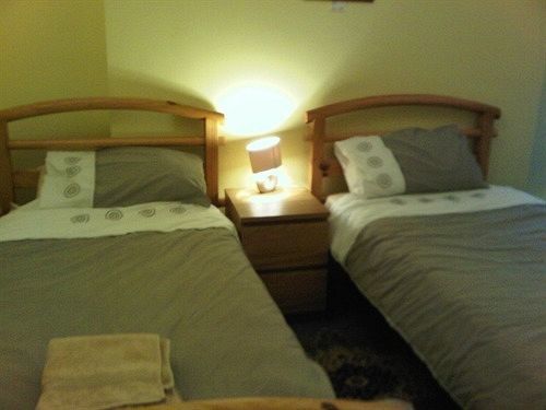 The Hendrewen Hotel Treorchy Buitenkant foto