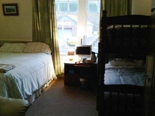The Hendrewen Hotel Treorchy Buitenkant foto